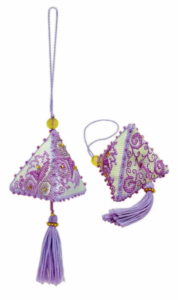 Berlingo Primroses 1695AC Cross Stitch Kit
