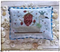 Lucy Beam - Strawberry Swan