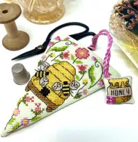Tiny Modernist Inc - Beehive Scissor Case