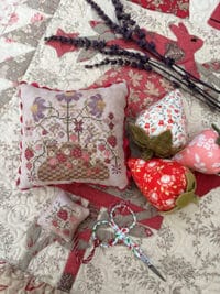 Pansy Patch Quilts and Stitchery - Strawberry Basket Pinkeep And Scissor Fob