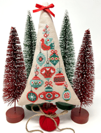 Tiny Modernist Inc - Nordic Ornament Tree