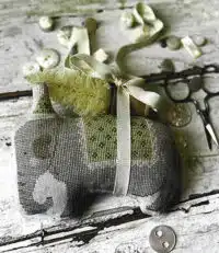 Stacy Nash Primitives- Millie Animal Crackers